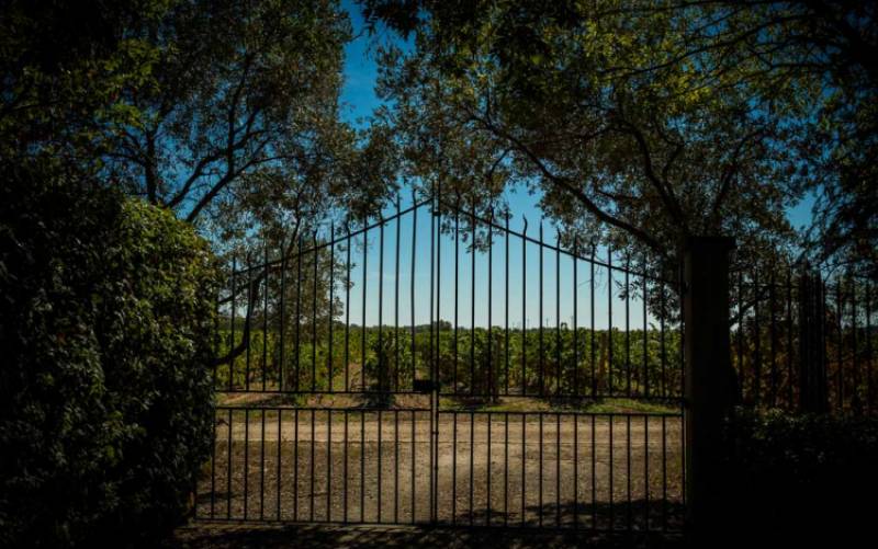 faire la visite du domaine de Preignes le Vieux avec le camping 4 étoiles le Mas de la Plage en bord de mer 