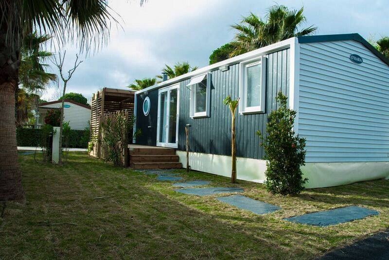 location de mobil home family 3 chambres climatise vias