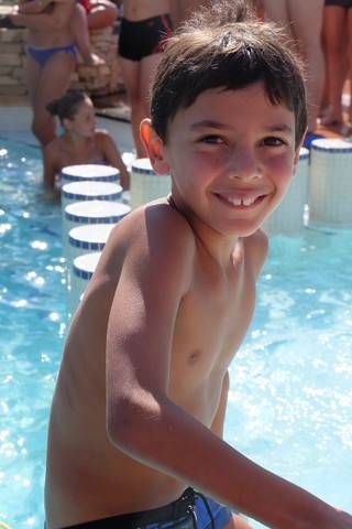 baignade farniente avec piscine chauffée à Vias plage bord de mer