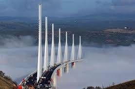 viaduc de Millau à 1h30 de Vias plage camping