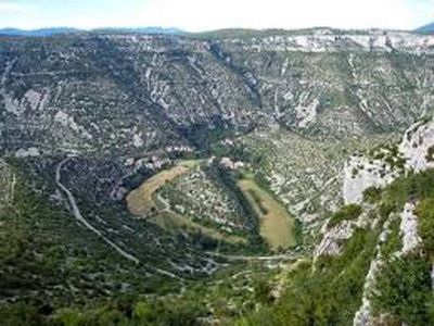 Le Cirque de Navacelles proche du Camping bord de mer à Vias